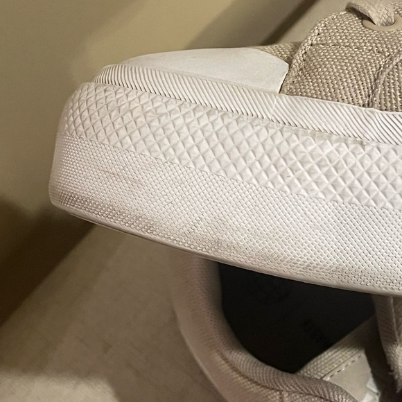 Adidas Beige Skater Sneakers with Platform White Toe, size 9.5 - Picture 9 of 10